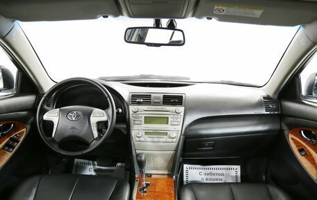 Toyota Camry, 2010 год, 1 295 000 рублей, 13 фотография