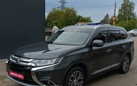 Mitsubishi Outlander III рестайлинг 3, 2018 год, 2 999 999 рублей, 1 фотография