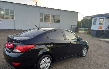 Hyundai Solaris II рестайлинг, 2011 год, 420 000 рублей, 3 фотография