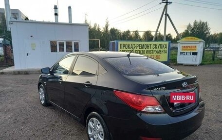 Hyundai Solaris II рестайлинг, 2011 год, 420 000 рублей, 2 фотография