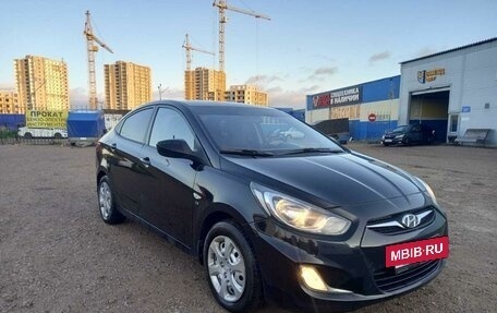 Hyundai Solaris II рестайлинг, 2011 год, 420 000 рублей, 5 фотография