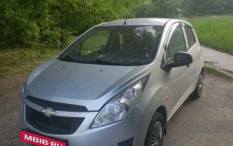 Chevrolet Spark III, 2011 год, 550 000 рублей, 3 фотография