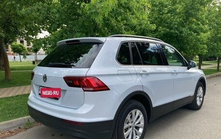 Volkswagen Tiguan II, 2019 год, 2 700 000 рублей, 3 фотография