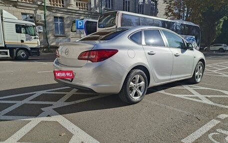 Opel Astra J, 2013 год, 1 200 000 рублей, 8 фотография