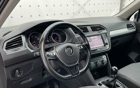 Volkswagen Tiguan II, 2017 год, 2 160 000 рублей, 15 фотография