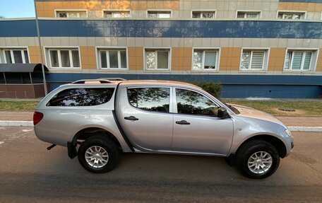 Mitsubishi L200 IV рестайлинг, 2010 год, 1 400 000 рублей, 4 фотография