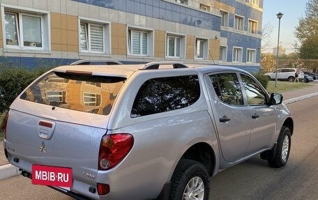 Mitsubishi L200 IV рестайлинг, 2010 год, 1 400 000 рублей, 8 фотография