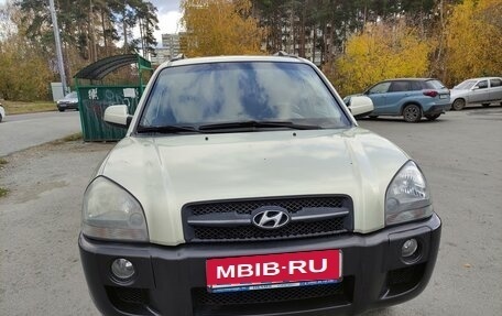 Hyundai Tucson III, 2006 год, 950 000 рублей, 1 фотография