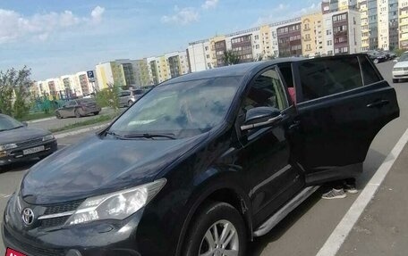 Toyota RAV4, 2014 год, 2 000 000 рублей, 9 фотография