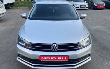 Volkswagen Jetta VI, 2016 год, 1 685 000 рублей, 2 фотография