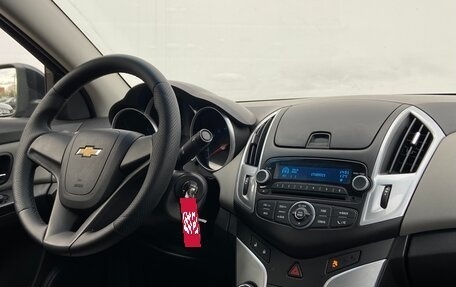 Chevrolet Cruze II, 2014 год, 876 900 рублей, 15 фотография