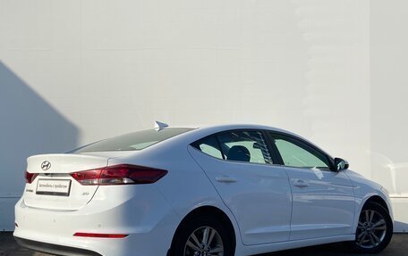 Hyundai Elantra VI рестайлинг, 2018 год, 1 684 300 рублей, 2 фотография