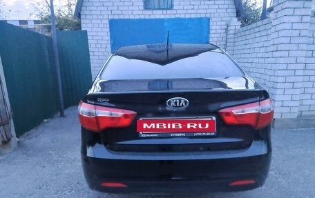 KIA Rio III рестайлинг, 2014 год, 1 100 000 рублей, 24 фотография