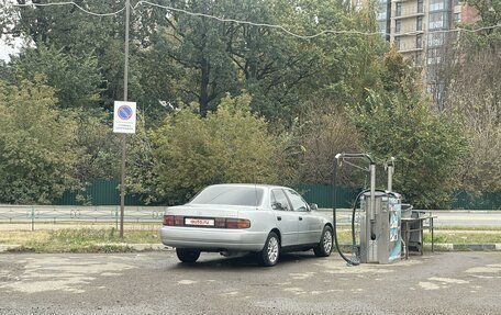 Toyota Camry, 1993 год, 320 000 рублей, 3 фотография