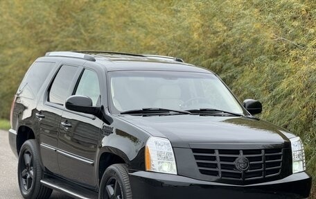 Cadillac Escalade III, 2008 год, 1 675 000 рублей, 4 фотография