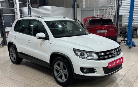 Volkswagen Tiguan I, 2016 год, 1 995 000 рублей, 2 фотография