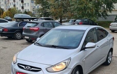 Hyundai Solaris II рестайлинг, 2013 год, 999 999 рублей, 18 фотография