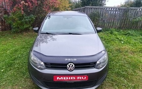 Volkswagen Polo VI (EU Market), 2011 год, 970 000 рублей, 2 фотография