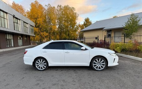 Toyota Camry, 2015 год, 1 900 000 рублей, 6 фотография