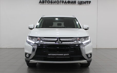 Mitsubishi Outlander III рестайлинг 3, 2018 год, 2 290 000 рублей, 3 фотография