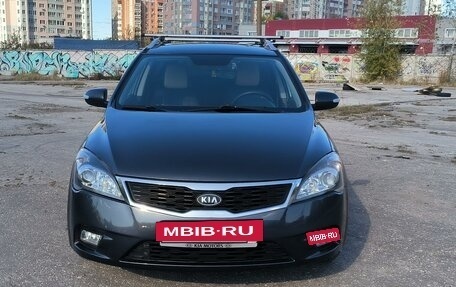 KIA cee'd I рестайлинг, 2010 год, 900 000 рублей, 3 фотография