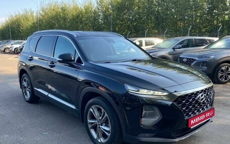 Hyundai Santa Fe IV, 2018 год, 2 620 000 рублей, 2 фотография