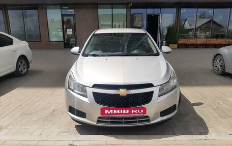 Chevrolet Cruze II, 2011 год, 950 000 рублей, 3 фотография