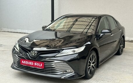 Toyota Camry, 2019 год, 3 200 000 рублей, 7 фотография