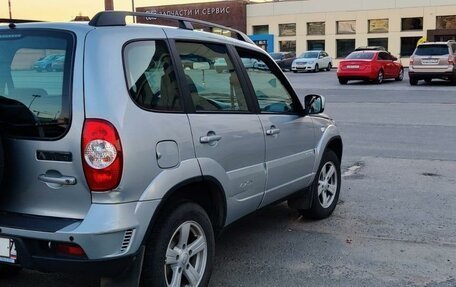 Chevrolet Niva I рестайлинг, 2015 год, 955 000 рублей, 5 фотография