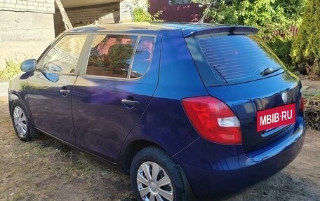 Skoda Fabia II, 2009 год, 440 000 рублей, 3 фотография