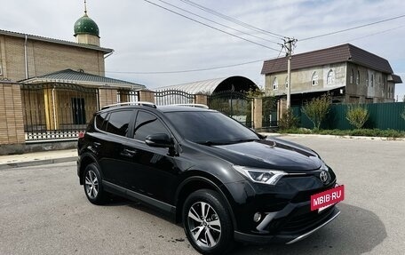 Toyota RAV4, 2016 год, 2 070 000 рублей, 6 фотография