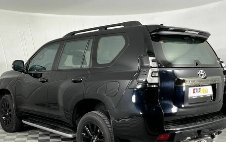 Toyota Land Cruiser Prado 150 рестайлинг 2, 2020 год, 6 850 000 рублей, 7 фотография