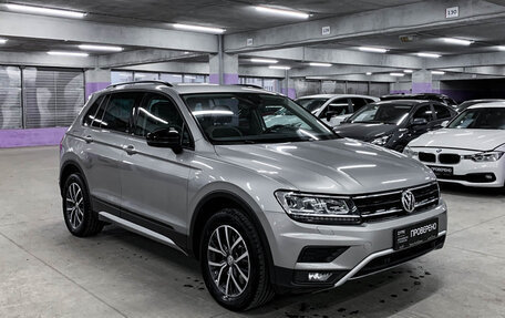 Volkswagen Tiguan II, 2019 год, 2 990 000 рублей, 3 фотография