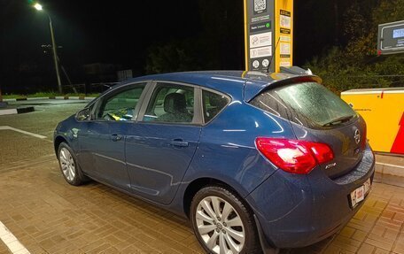 Opel Astra J, 2011 год, 780 000 рублей, 4 фотография