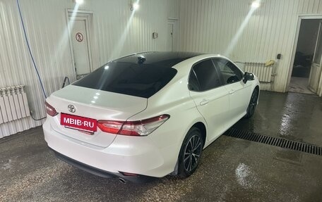 Toyota Camry, 2020 год, 3 150 000 рублей, 4 фотография