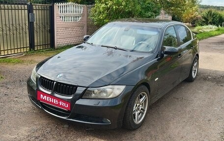 BMW 3 серия, 2007 год, 900 000 рублей, 3 фотография