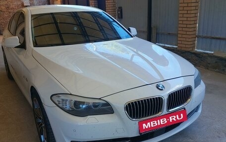 BMW 5 серия, 2011 год, 1 850 000 рублей, 2 фотография