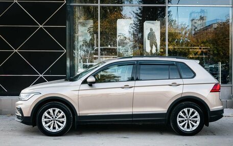 Volkswagen Tiguan II, 2021 год, 2 980 000 рублей, 2 фотография