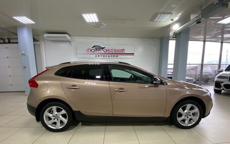 Volvo V40 Cross Country I, 2014 год, 1 670 000 рублей, 11 фотография