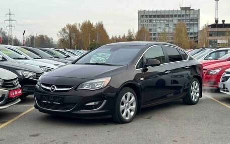 Opel Astra J, 2013 год, 890 000 рублей, 1 фотография