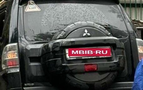 Mitsubishi Pajero IV, 2011 год, 800 000 рублей, 3 фотография