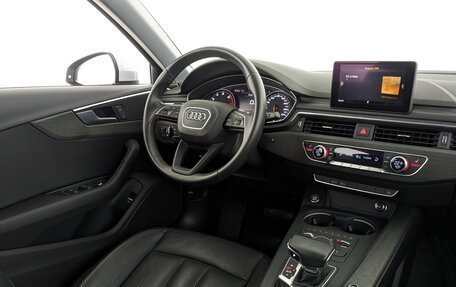 Audi A4, 2019 год, 3 050 000 рублей, 26 фотография