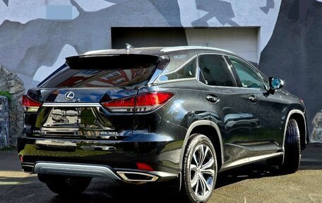 Lexus RX IV рестайлинг, 2022 год, 7 500 000 рублей, 3 фотография