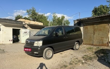 Nissan Elgrand I, 2001 год, 750 000 рублей, 1 фотография