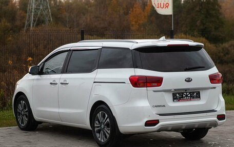 KIA Carnival III, 2019 год, 3 210 000 рублей, 8 фотография