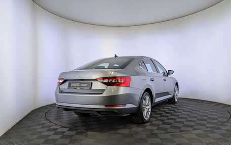 Skoda Superb III рестайлинг, 2021 год, 3 850 000 рублей, 5 фотография