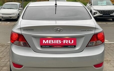 Hyundai Solaris II рестайлинг, 2013 год, 900 000 рублей, 6 фотография