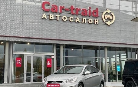 Hyundai Solaris II рестайлинг, 2013 год, 900 000 рублей, 1 фотография