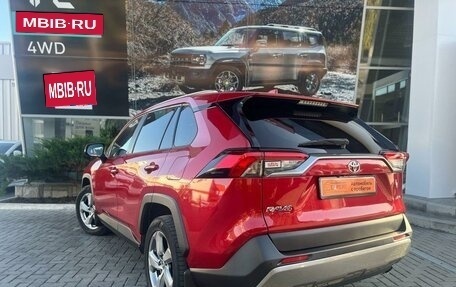 Toyota RAV4, 2021 год, 3 750 000 рублей, 2 фотография