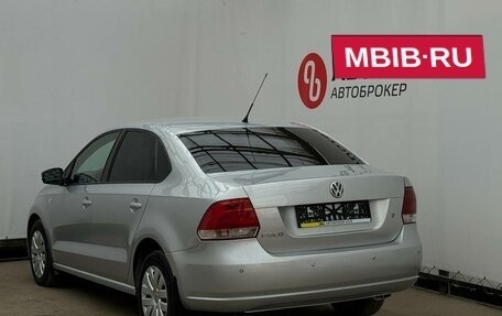 Volkswagen Polo VI (EU Market), 2011 год, 740 000 рублей, 5 фотография